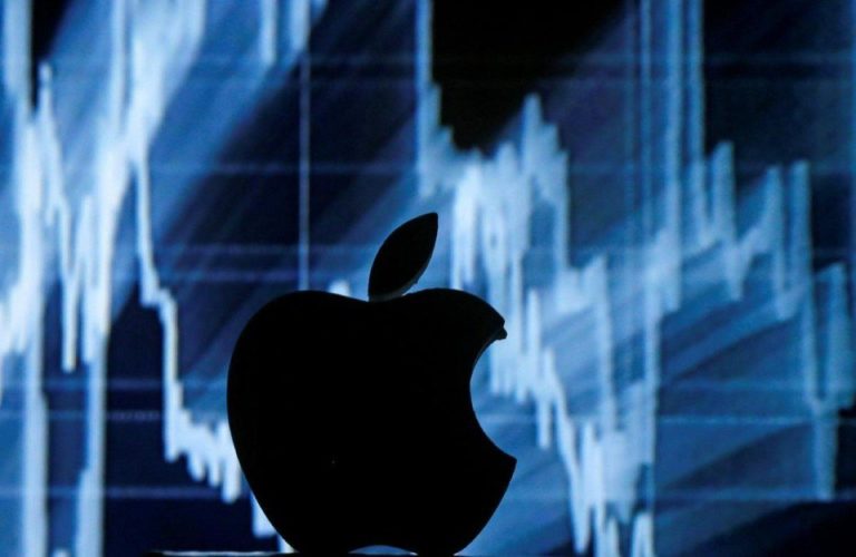 Apple places $7bn in return to bond market